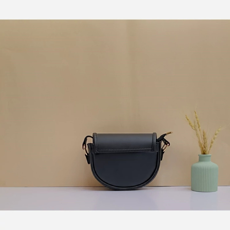 مرجع تخصصی کیف بزرگمهر