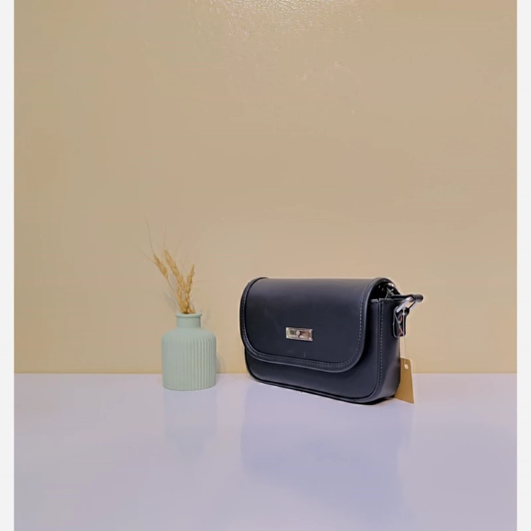 مرجع تخصصی کیف بزرگمهر