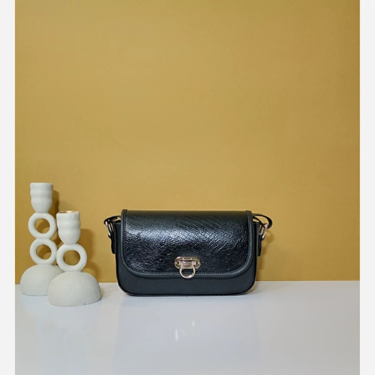 مرجع تخصصی کیف بزرگمهر