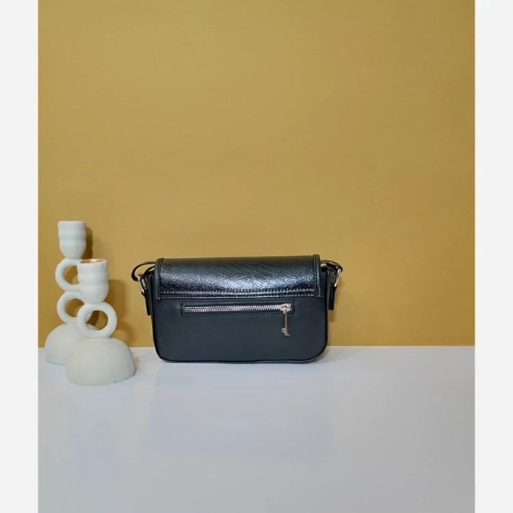 مرجع تخصصی کیف بزرگمهر