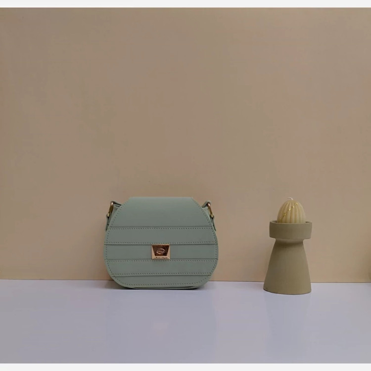 مرجع تخصصی کیف بزرگمهر