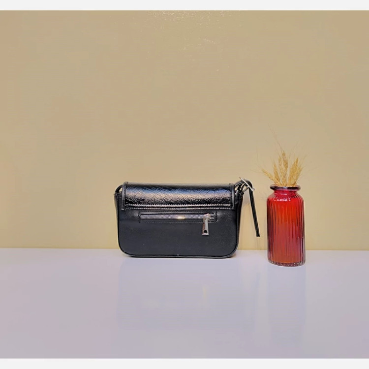 مرجع تخصصی کیف بزرگمهر