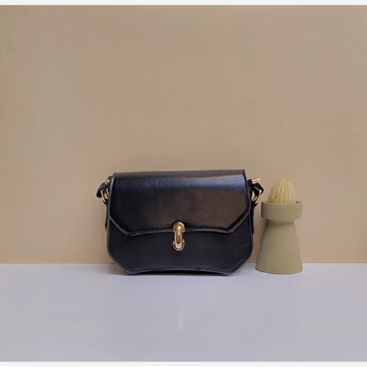 مرجع تخصصی کیف بزرگمهر