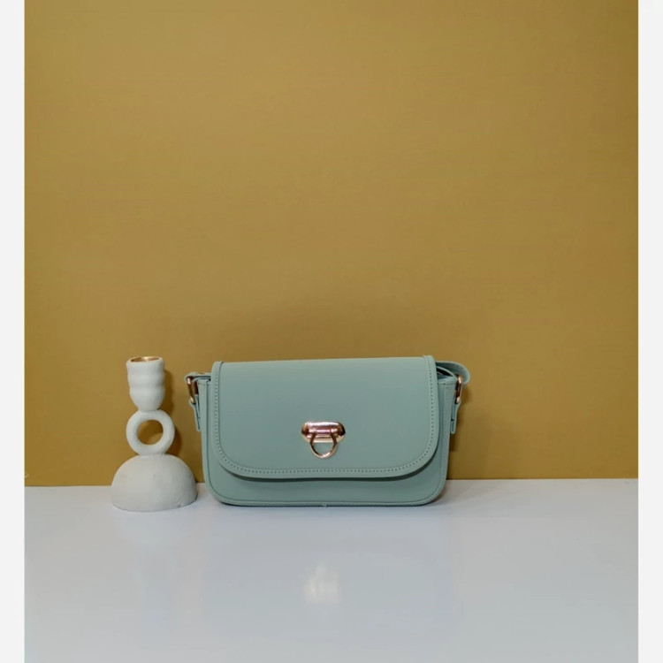 مرجع تخصصی کیف بزرگمهر