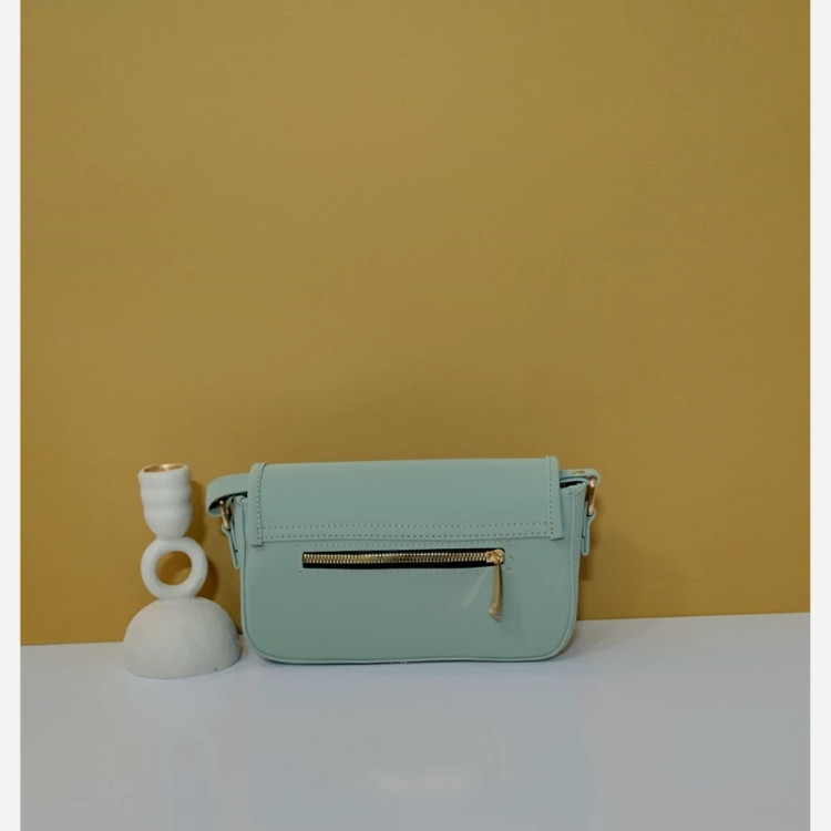 مرجع تخصصی کیف بزرگمهر