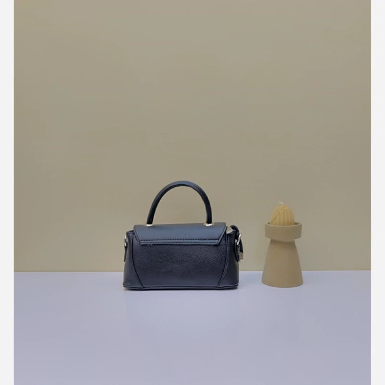 مرجع تخصصی کیف بزرگمهر