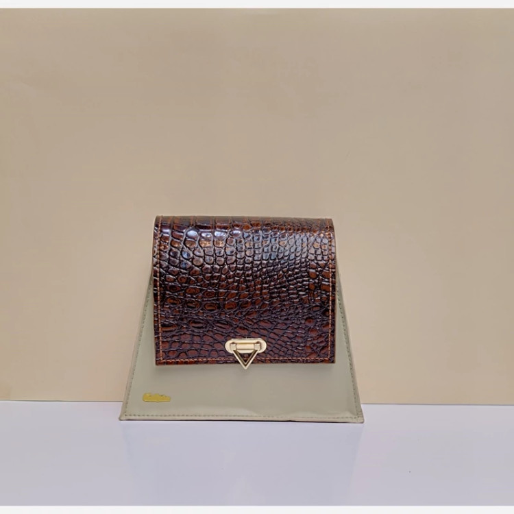 مرجع تخصصی کیف بزرگمهر