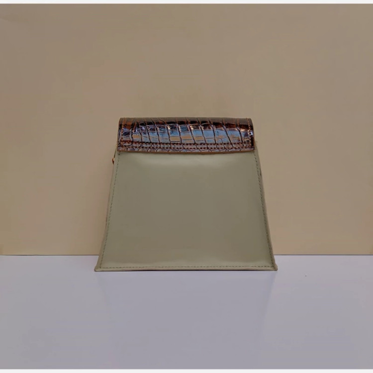 مرجع تخصصی کیف بزرگمهر