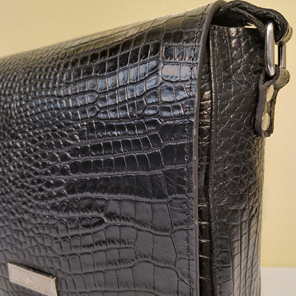 مرجع تخصصی کیف بزرگمهر