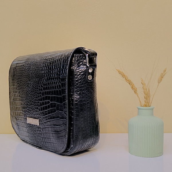 مرجع تخصصی کیف بزرگمهر