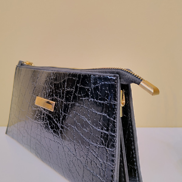 مرجع تخصصی کیف بزرگمهر