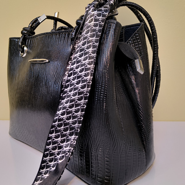 مرجع تخصصی کیف بزرگمهر