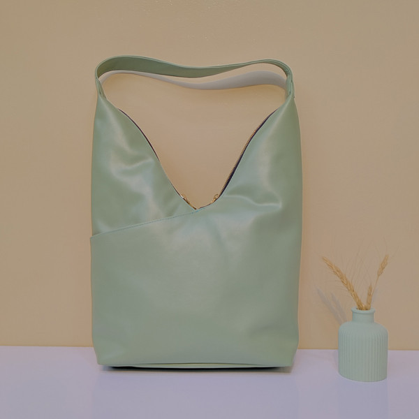 مرجع تخصصی کیف بزرگمهر