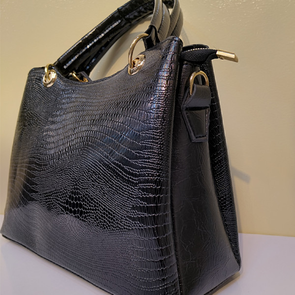 مرجع تخصصی کیف بزرگمهر