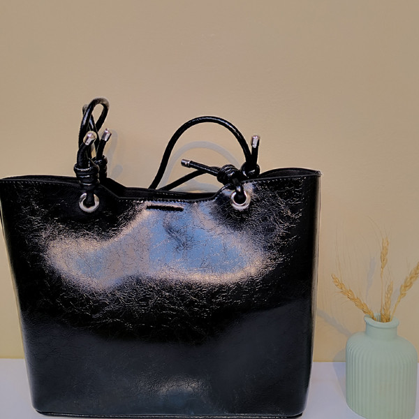 مرجع تخصصی کیف بزرگمهر