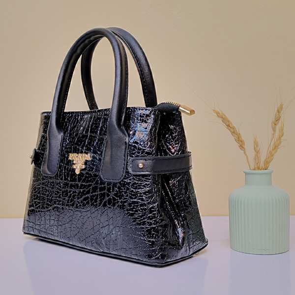 مرجع تخصصی کیف بزرگمهر