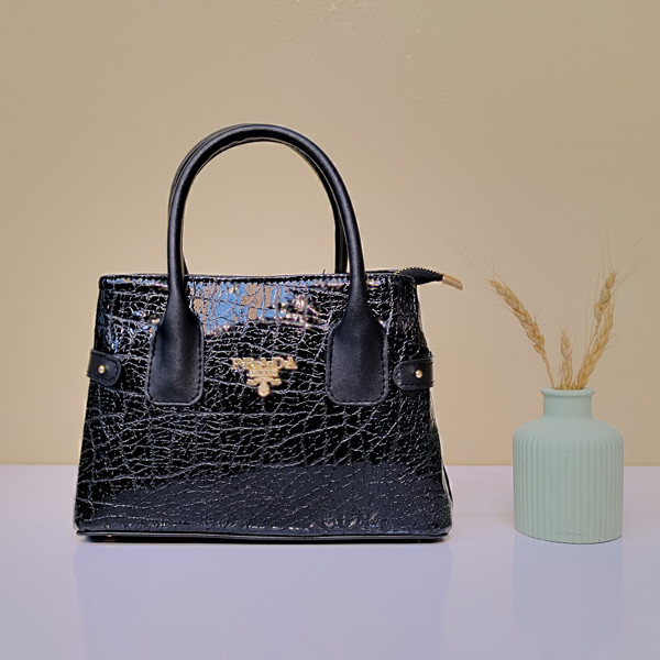 مرجع تخصصی کیف بزرگمهر