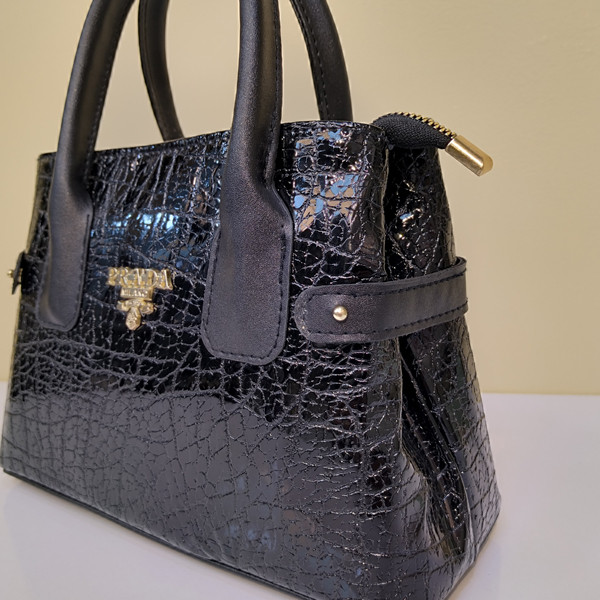 مرجع تخصصی کیف بزرگمهر