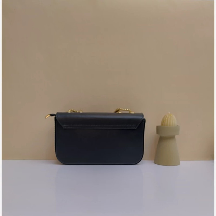 مرجع تخصصی کیف بزرگمهر